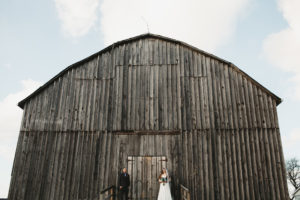 barn wedding niagara