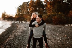niagara beach engagement session