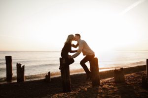 niagara beach engagement session