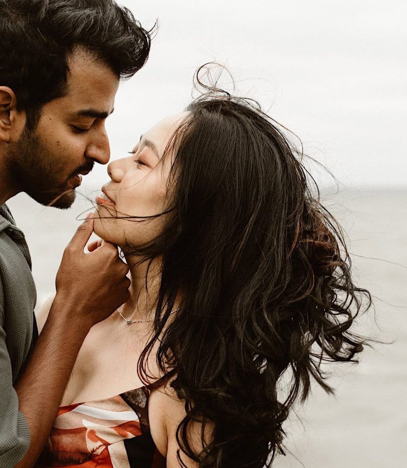 beach engagement session 12